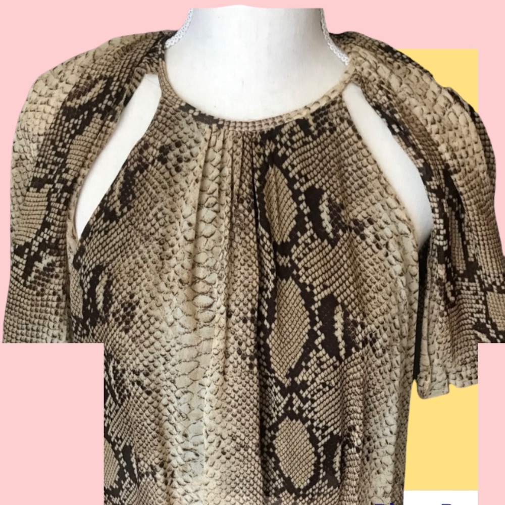 Zara snakeprint top